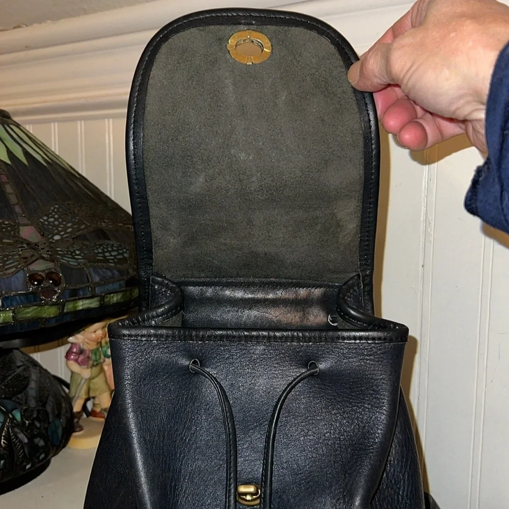 Coach Vintage Legacy 9960 blue Leather Brass Hardware Top Handle Flap Backpack